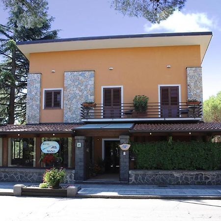 Hotel Alle Pendici Николози Экстерьер фото