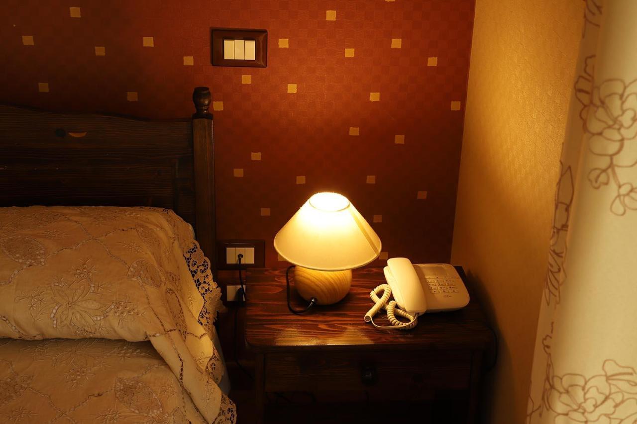 Hotel Alle Pendici Николози Экстерьер фото
